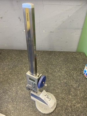 1 Höhenmessgerät Mitutoyo, bis 300 mm